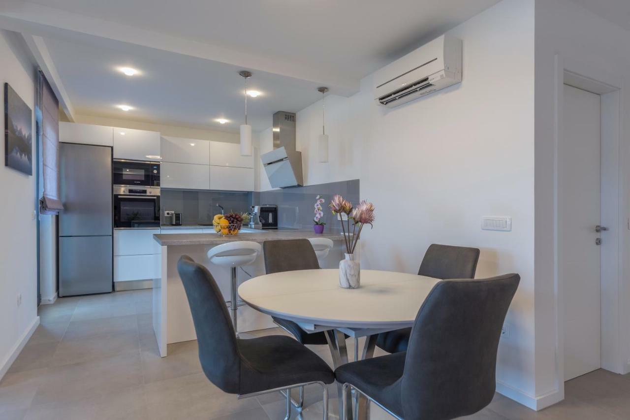 Villa Vid Apartments - Makarska Exklusiv Kültér fotó